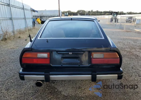 1981 Datsun 280Zx z USA, uszkodzony, nr VIN JN1HZ04S8BX265704